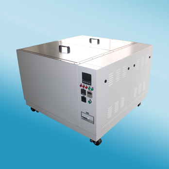 耐水試驗箱在常溫和高濕兩種不同